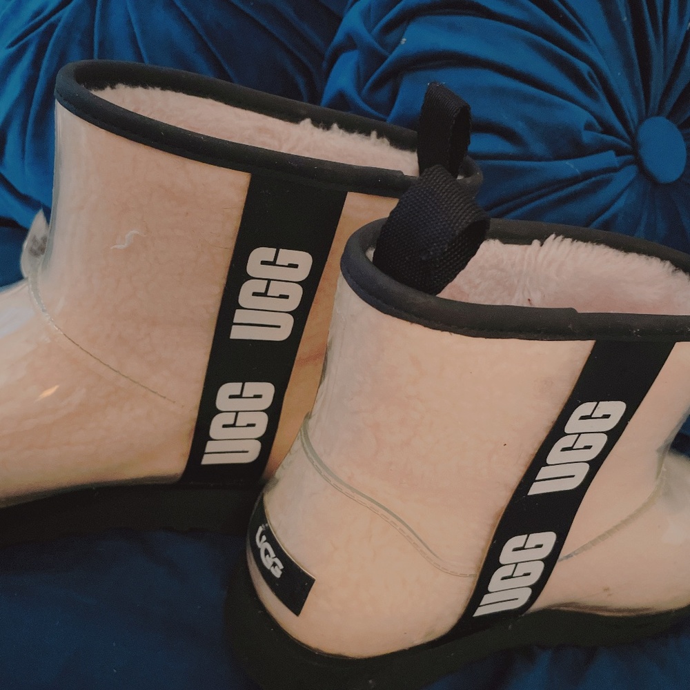 UGG SHOES